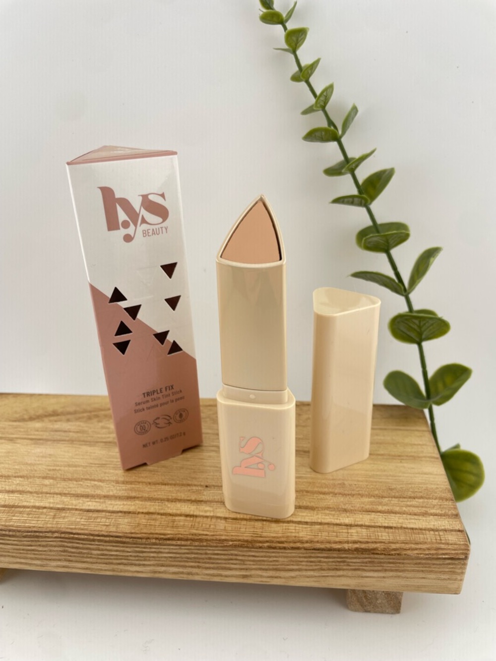 LYS BEAUTY | “LN6” | Triple Fix | Serum Skin Tint Stick (Brand New!) 💘